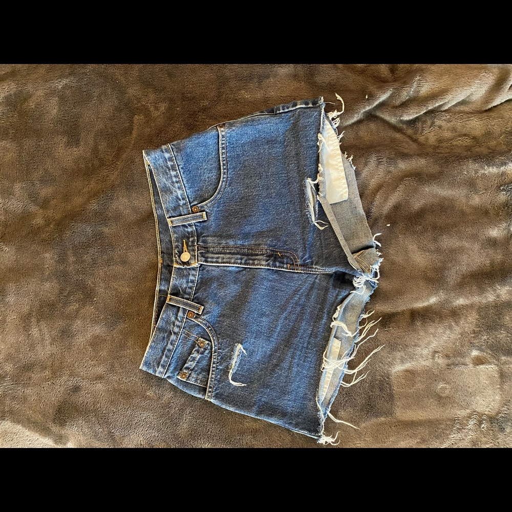 Levi’s denim shorts size 26